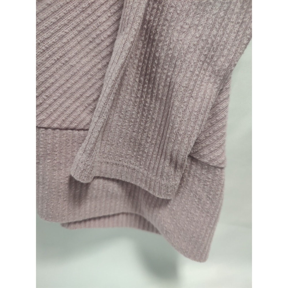 Forever 21 V-neck Sweater With Trendsetting Turtle‎ Neck In Fashion Fit